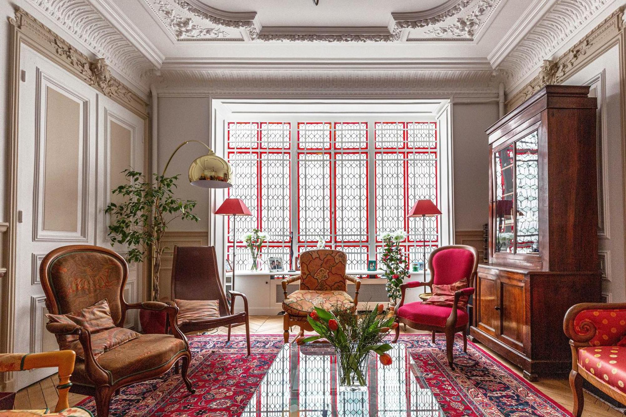Veeve - Classical Features In The 9th Appartement Parijs